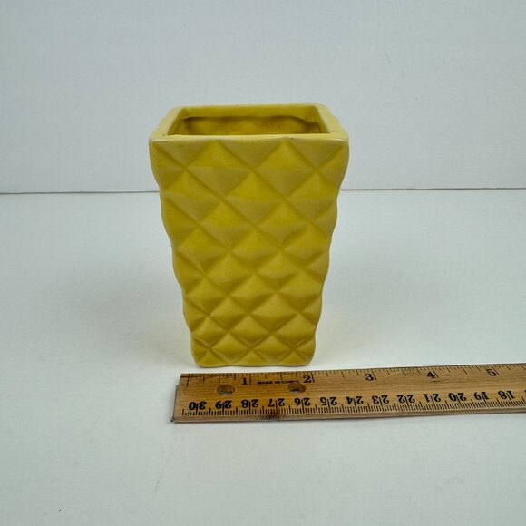 Small Vtg Yellow Rectangle Square Ceramic Planter Pot Diamond Shape Textured‎ - Picture 10 of 10